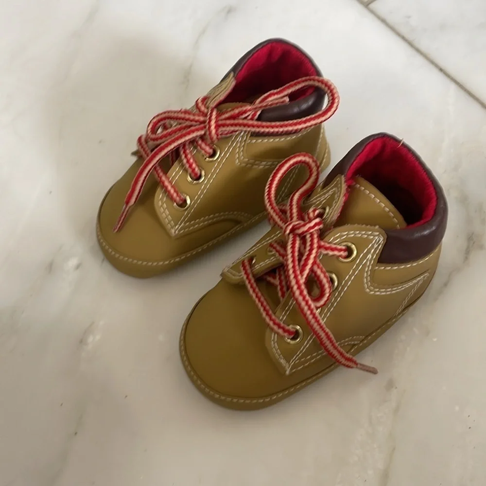 NWT Darling Baby Shoes size 2 infant booties new in box possibly vintage